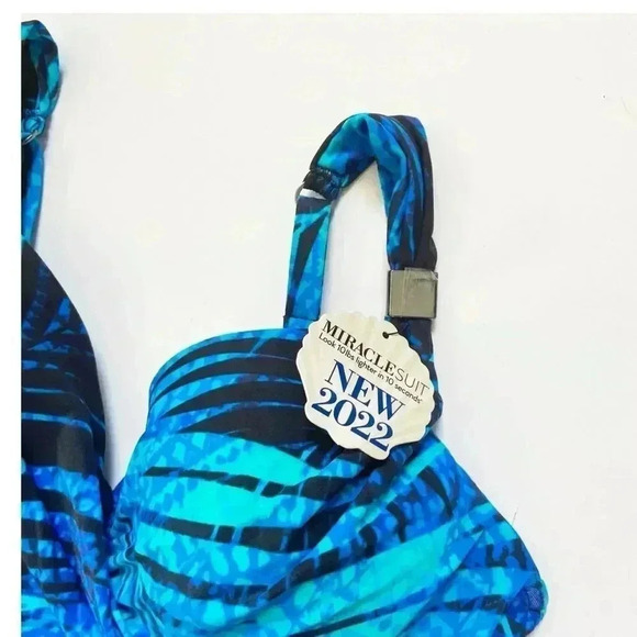 NWT Miraclesuit Shadowcat Siren Printed One-Piece Swimsuit size 10 - Picture 6 of 13